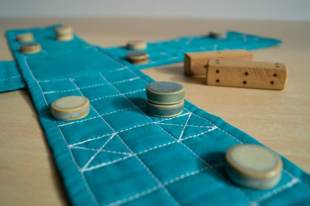 Photo deckbuilding games